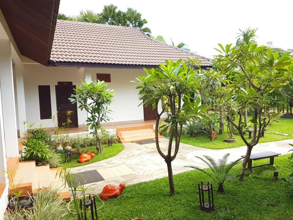 Villa Thakhek Luaran gambar