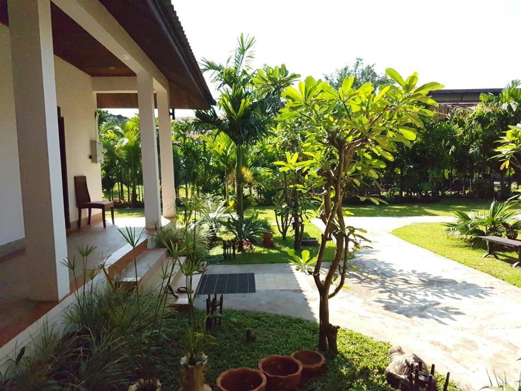 Villa Thakhek Luaran gambar