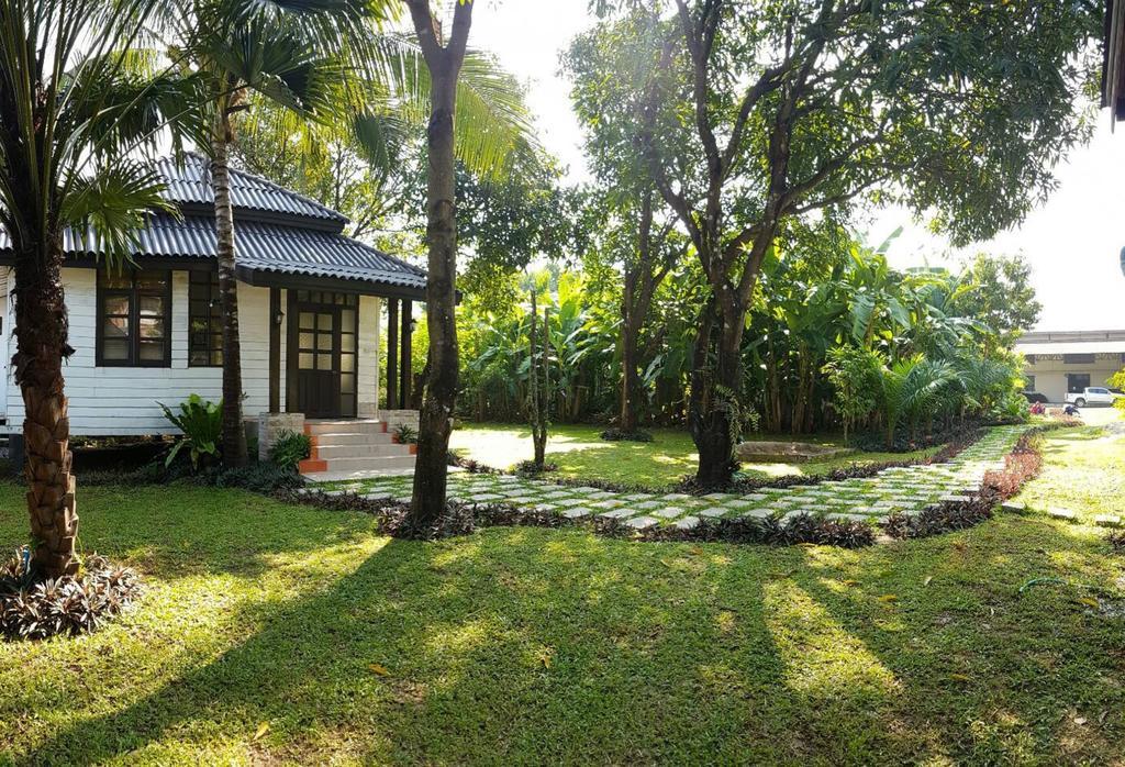 Villa Thakhek Luaran gambar