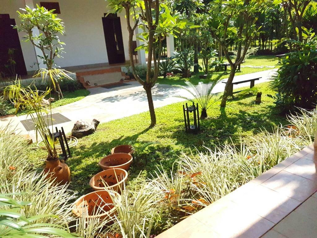 Villa Thakhek Luaran gambar