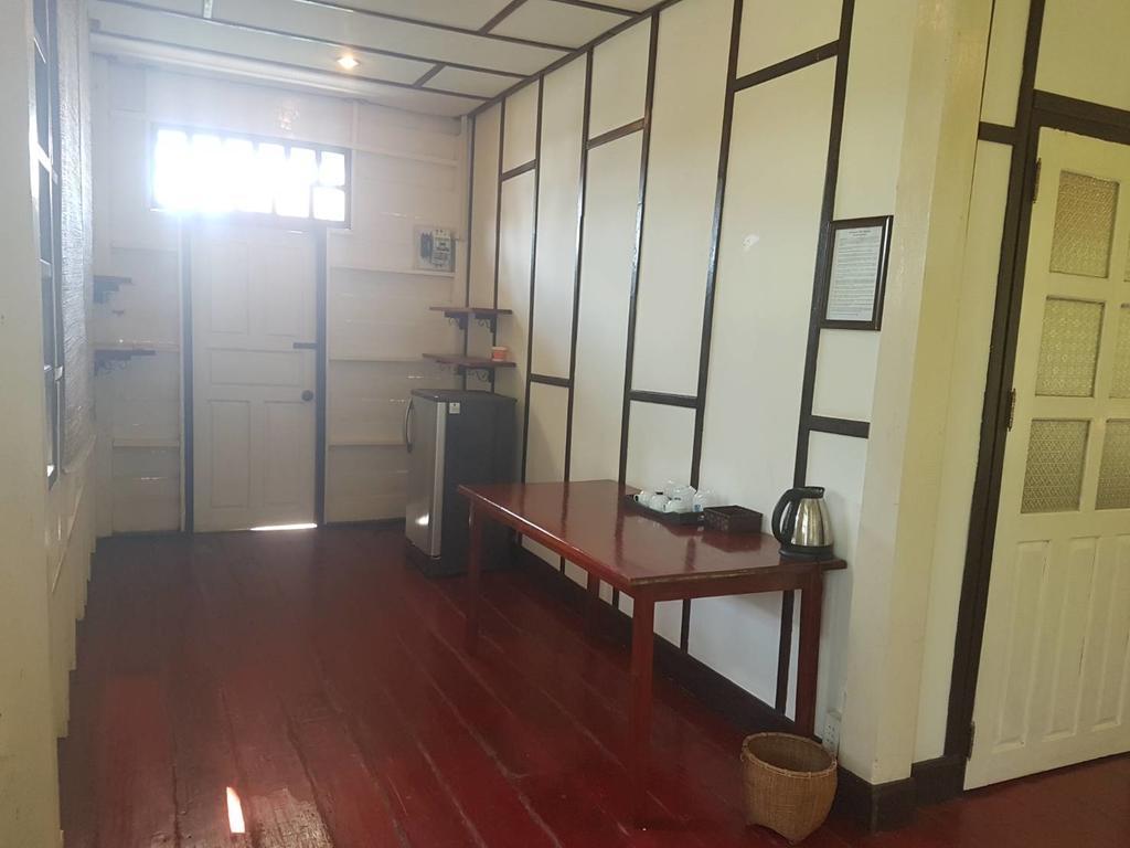 Villa Thakhek Luaran gambar