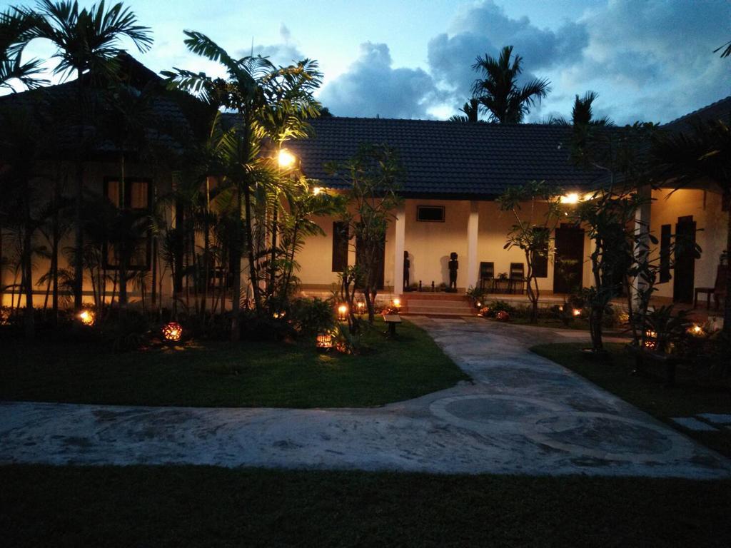Villa Thakhek Luaran gambar